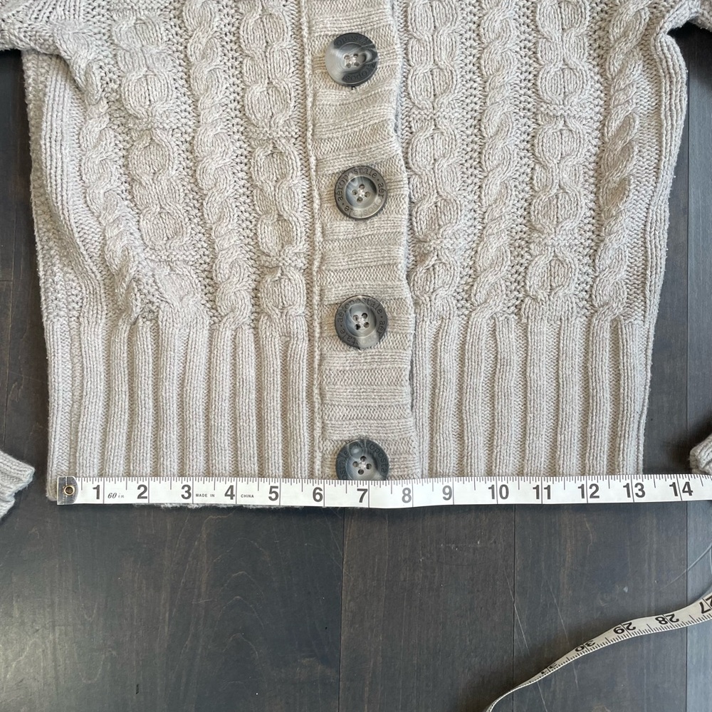 Y2K Aeropostale Women's Cable Knit Sweater size medium - Picture 11 of 12